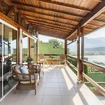 Casa Alto Padrao Com Surpreendente Vista Ao Oceano