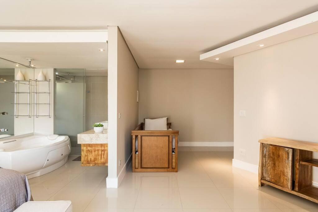 Casa Alto Padrao Com Surpreendente Vista Ao Oceano Ubatuba