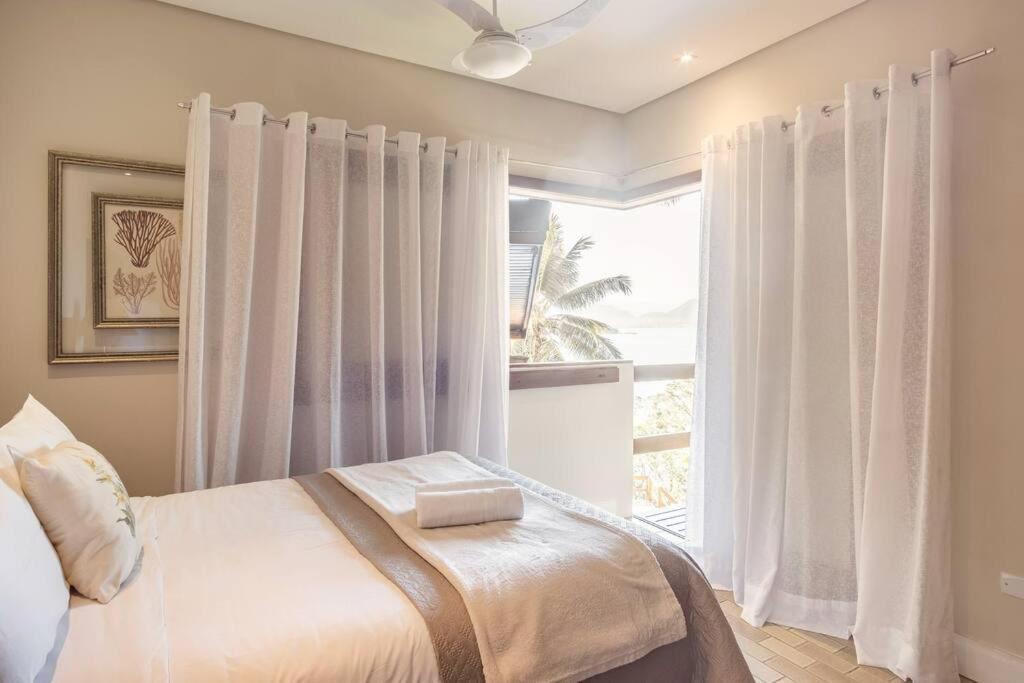 Casa Alto Padrao Com Surpreendente Vista Ao Oceano Casa de férias *