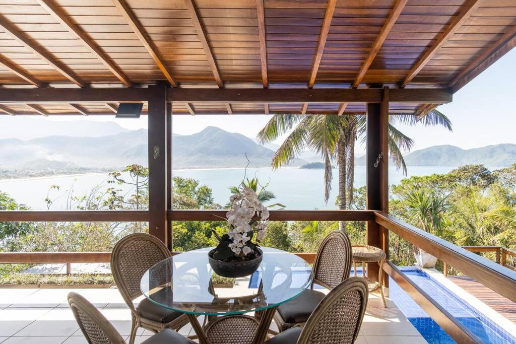Casa Alto Padrao Com Surpreendente Vista Ao Oceano Casa de férias