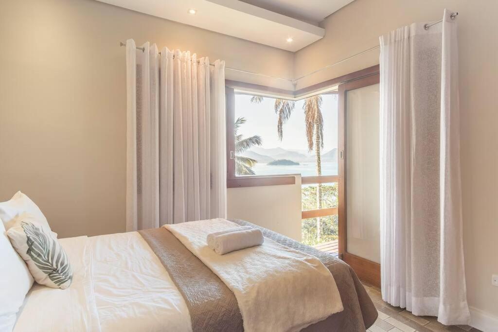 Casa Alto Padrao Com Surpreendente Vista Ao Oceano Casa de férias Ubatuba
