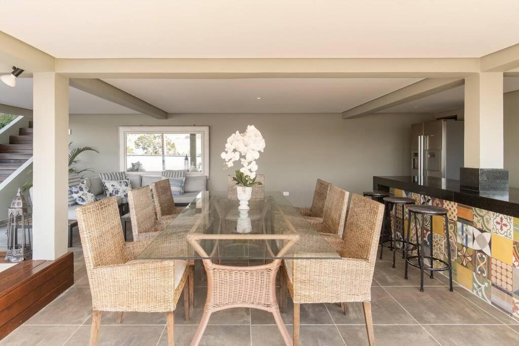 Casa Alto Padrao Com Surpreendente Vista Ao Oceano Ubatuba